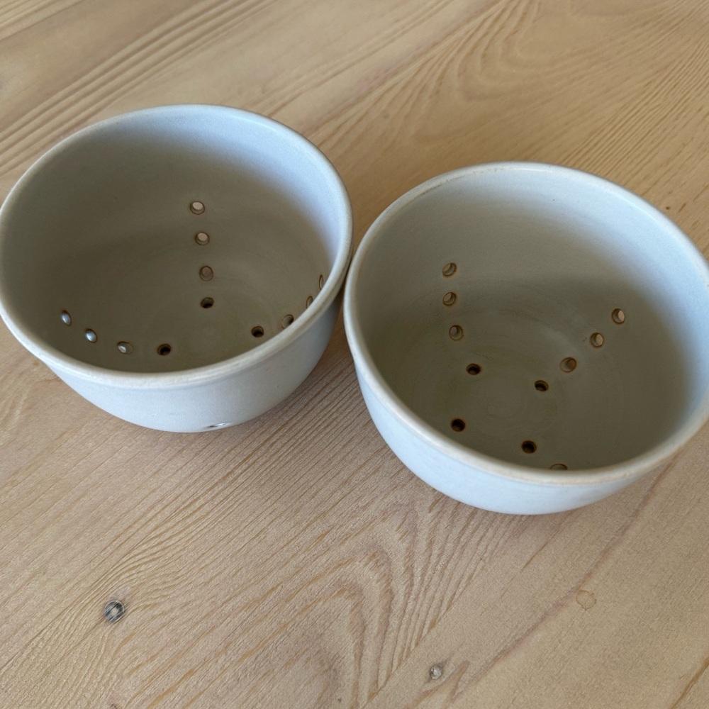 Set of Two Hearth and Hand Magnolia Mini Berry Fruit Stoneware Bowls - Picture 7 of 8